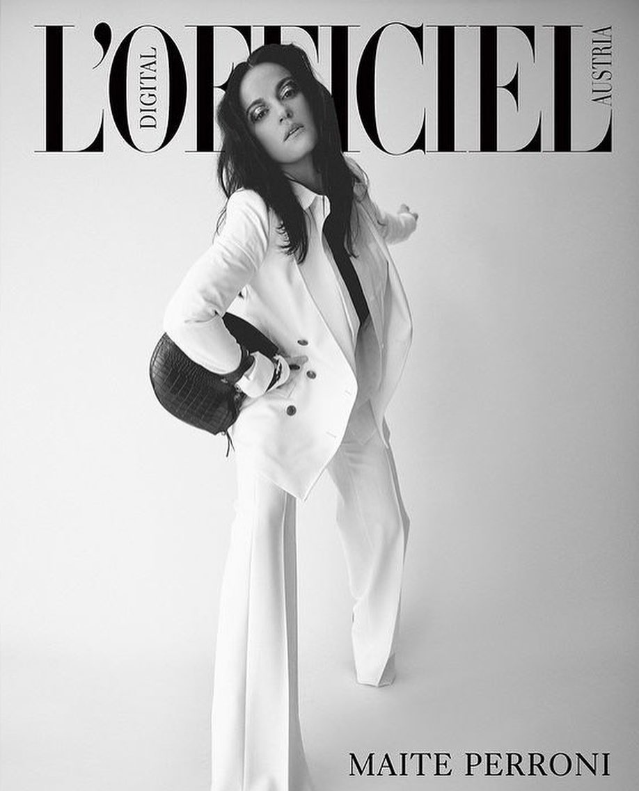 LOfficiel-Austria-capa.jpg LOfficiel-Austria-capa.jpg