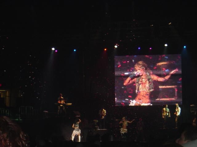 027~18.jpg