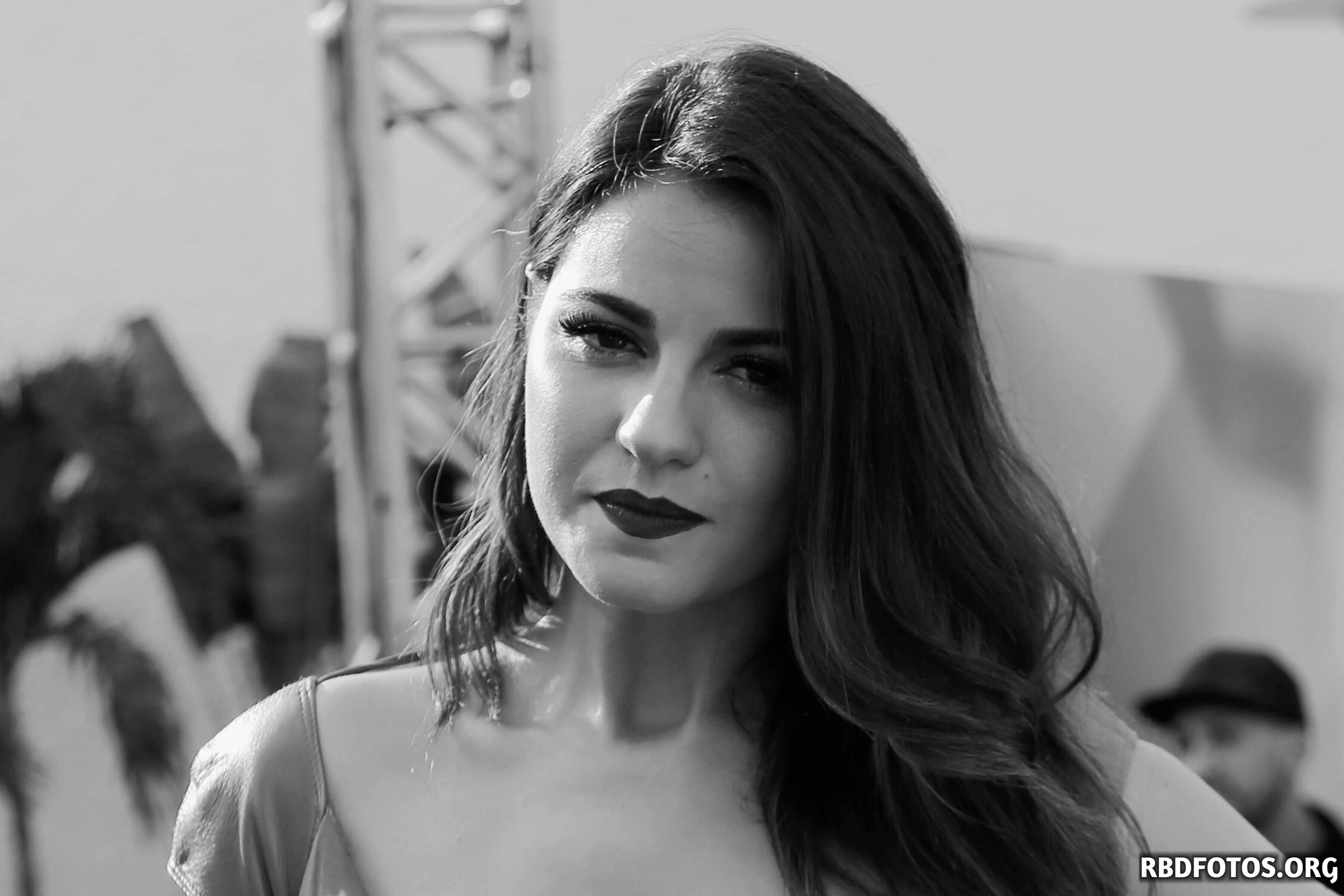 UHQ
