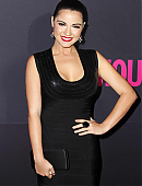 maite-perroni-glamour-15-113.jpg