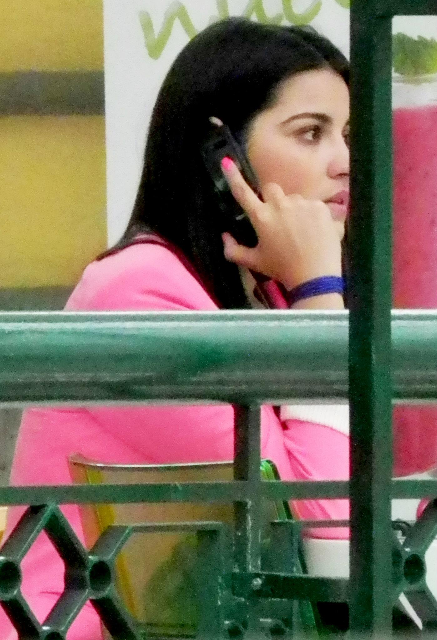 HQ
