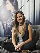 maite-perroni-promovendo-adicta-2016-008.jpg