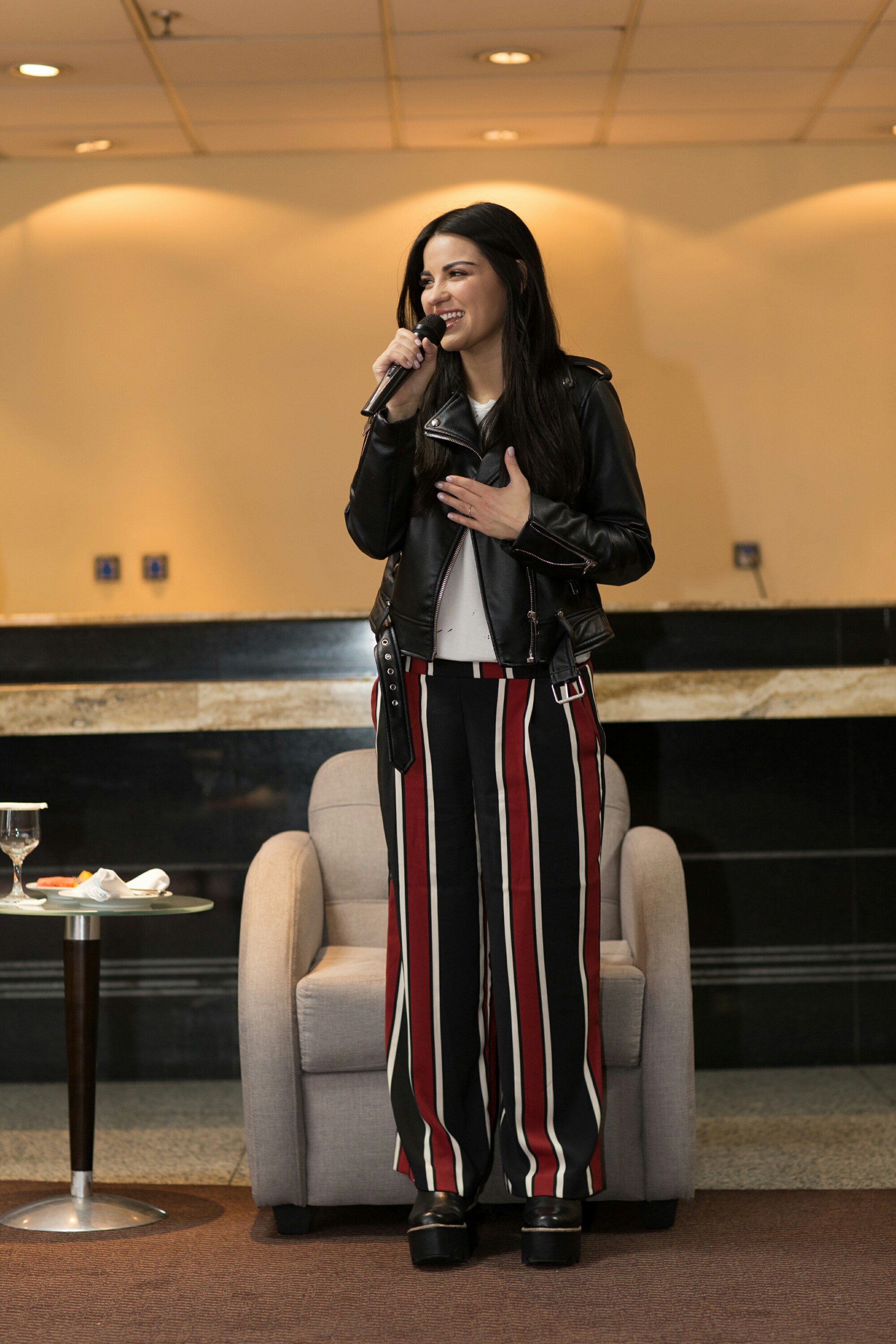 HQ
