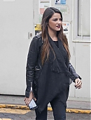 maite-perroni-saindo-estudio-008.jpg