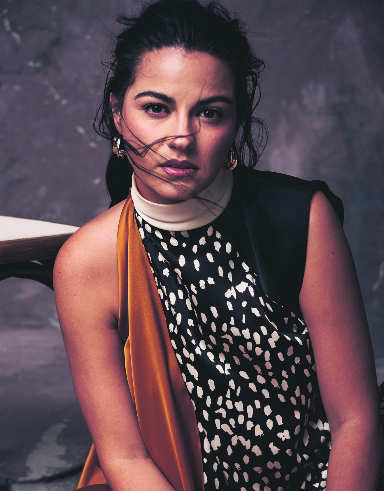 HQ
