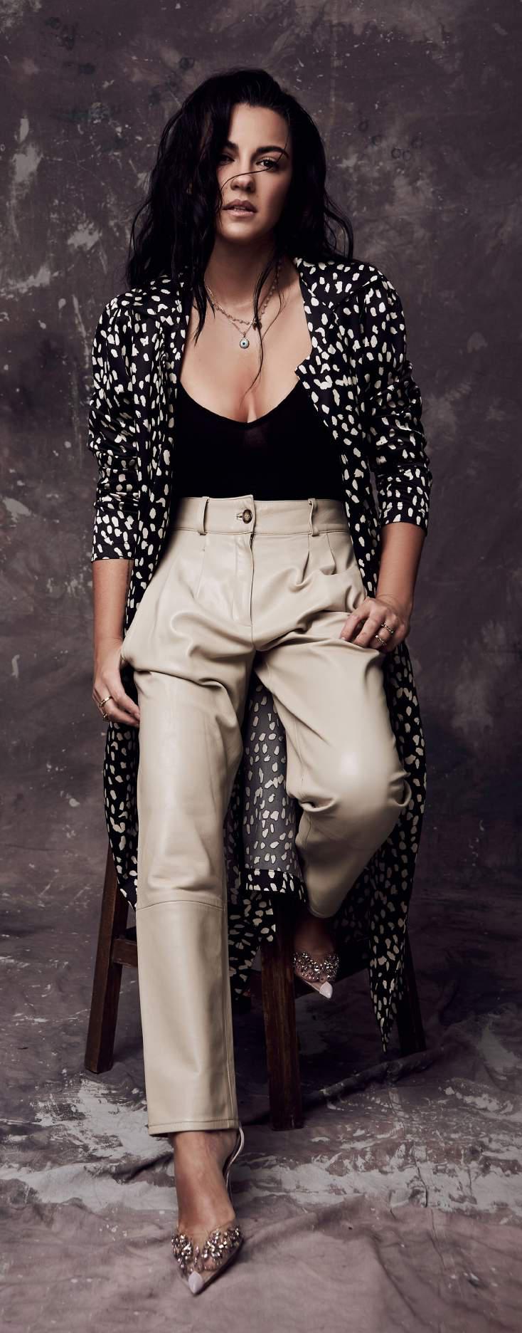 HQ
HQ