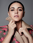Maite_Perroni_-_Revista_PORTFOLIO__3_.jpeg