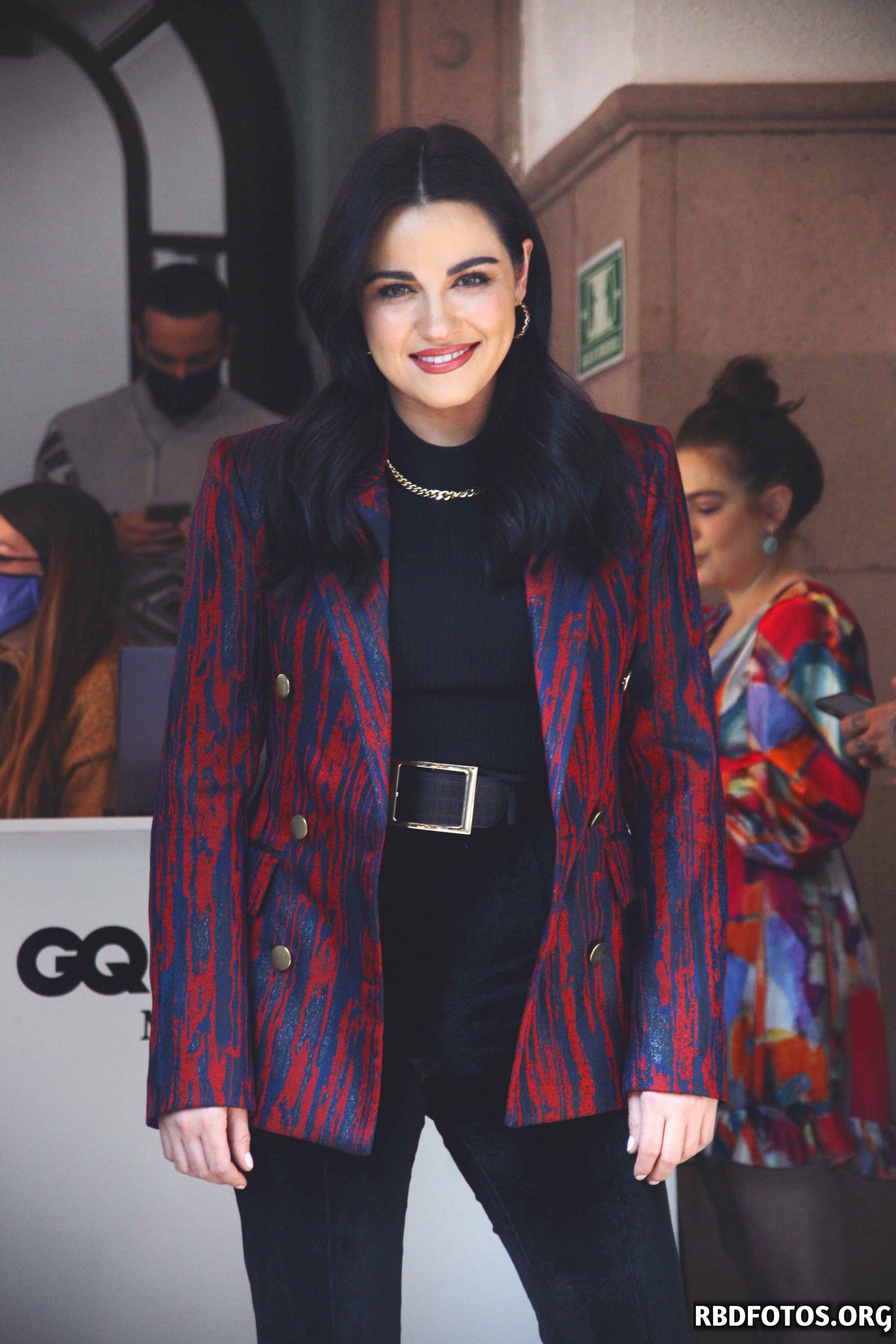 HQ
