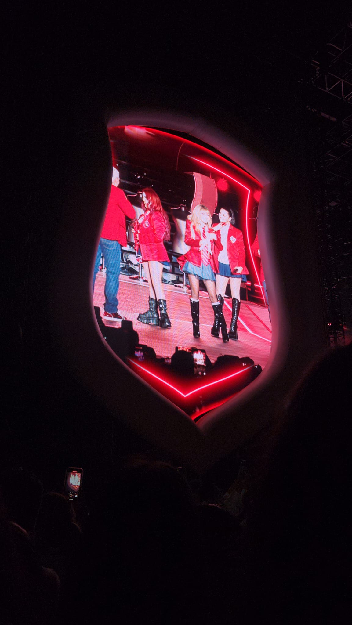 HQ
HQ