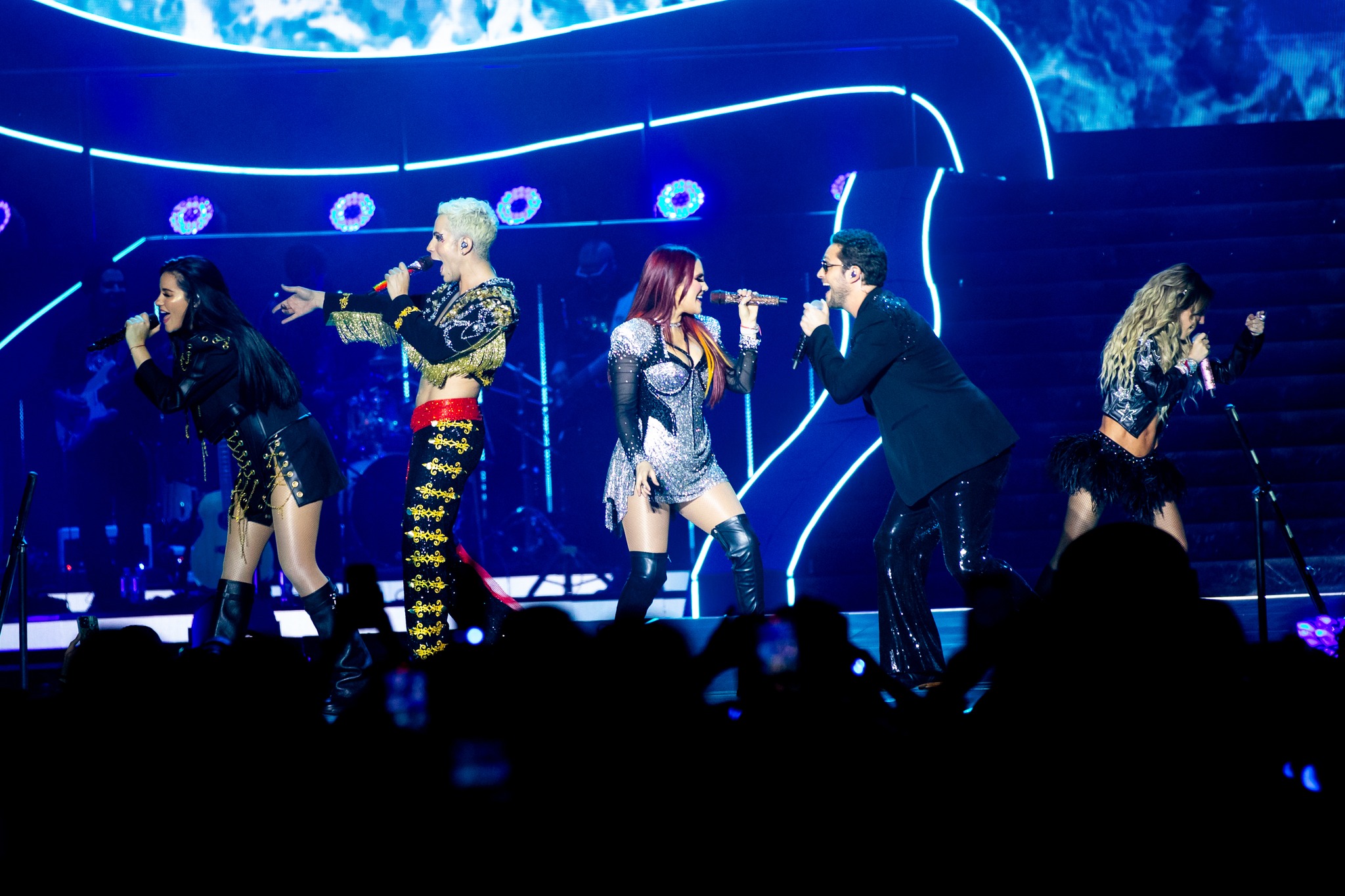 HQ
HQ