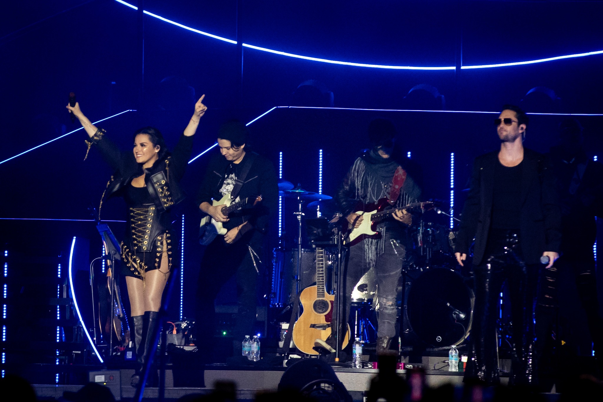 HQ
HQ