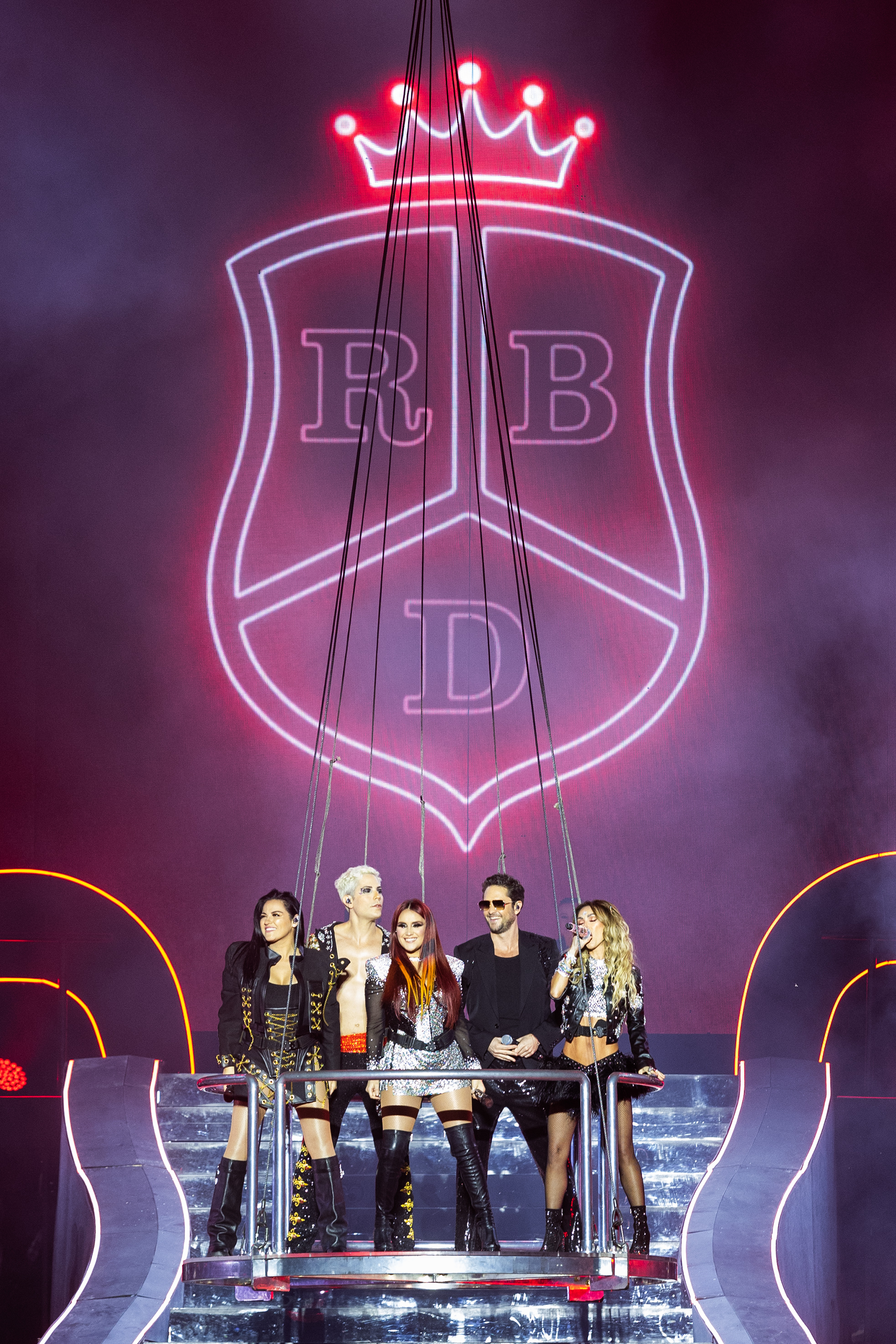 HQ
HQ