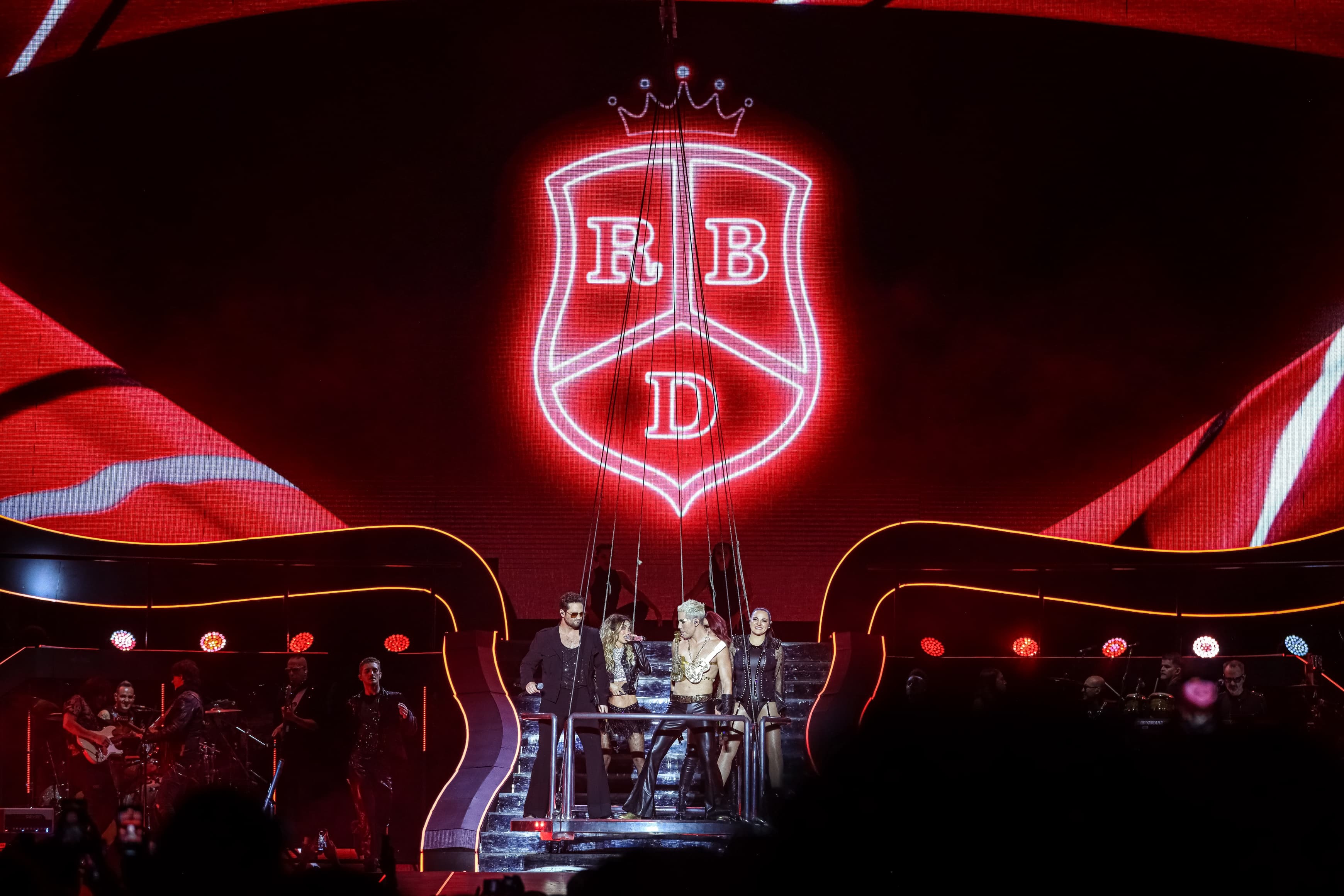 HQ
HQ