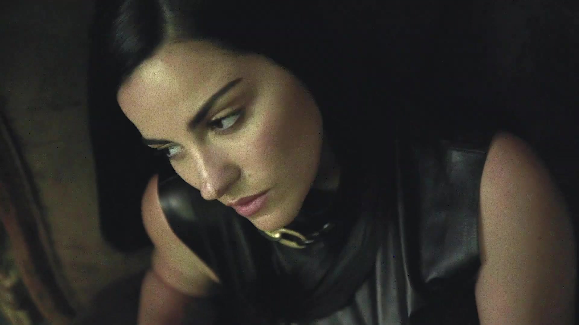Alta_dose_de_talento-_Maite_Perroni_para_a_L_Officiel_Brasil_Full-HD_049.jpg