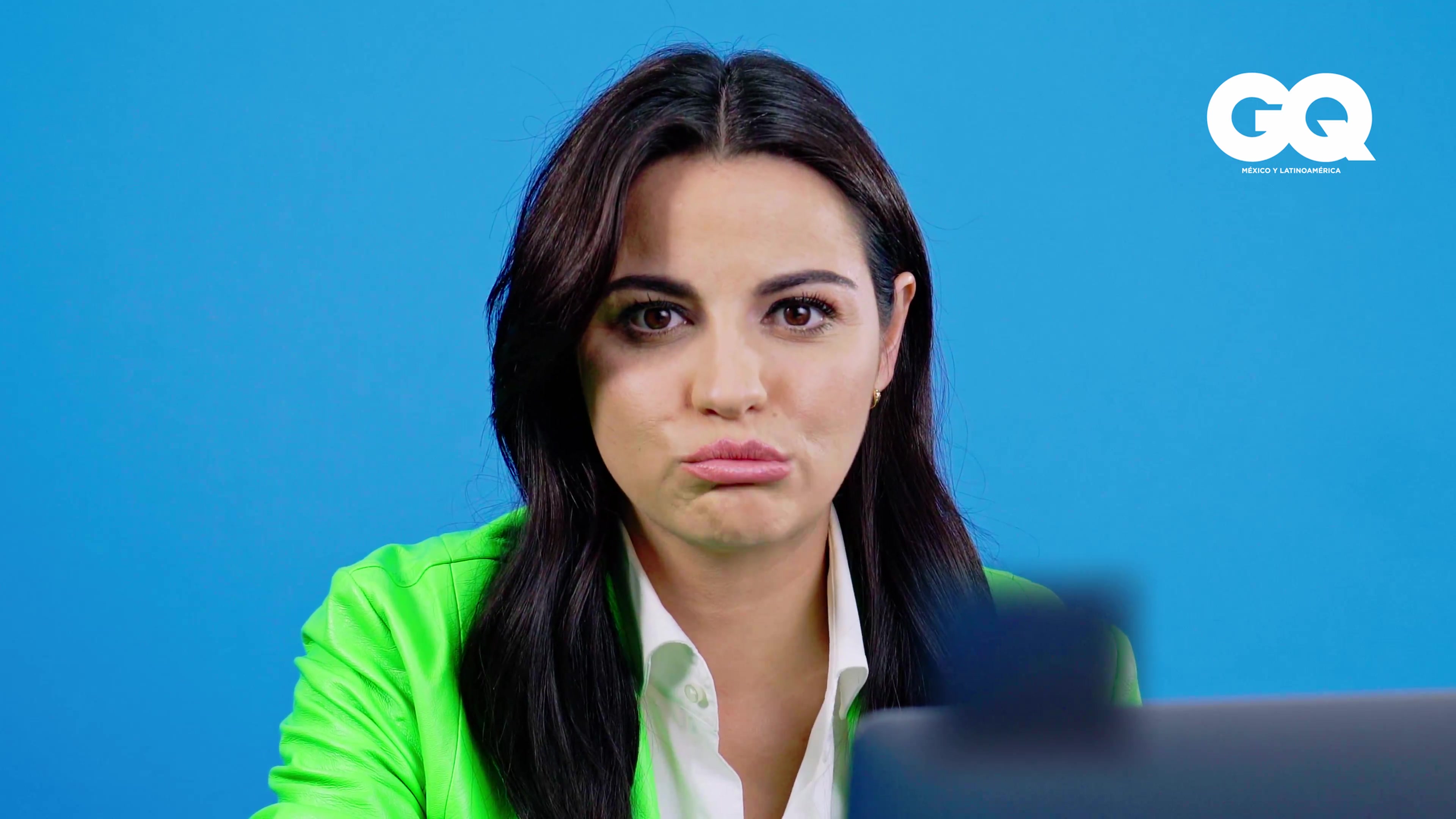 Watch_Maite_Perroni_entra_de_encubierta_a_Internet_para_cont-1_275.jpg