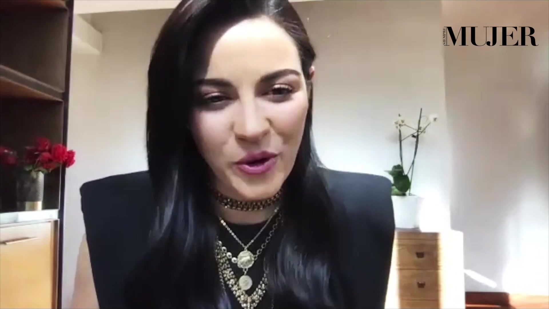 Maite_Perroni_volvera_a_dar_su_voz_a_Di_en_Un_rescate_de_huevitos_HuevoCartoon_1080p_mp4_181.jpg Maite_Perroni_volvera_a_dar_su_voz_a_Di_en_Un_rescate_de_huevitos_HuevoCartoon_1080p_mp4_181.jpg