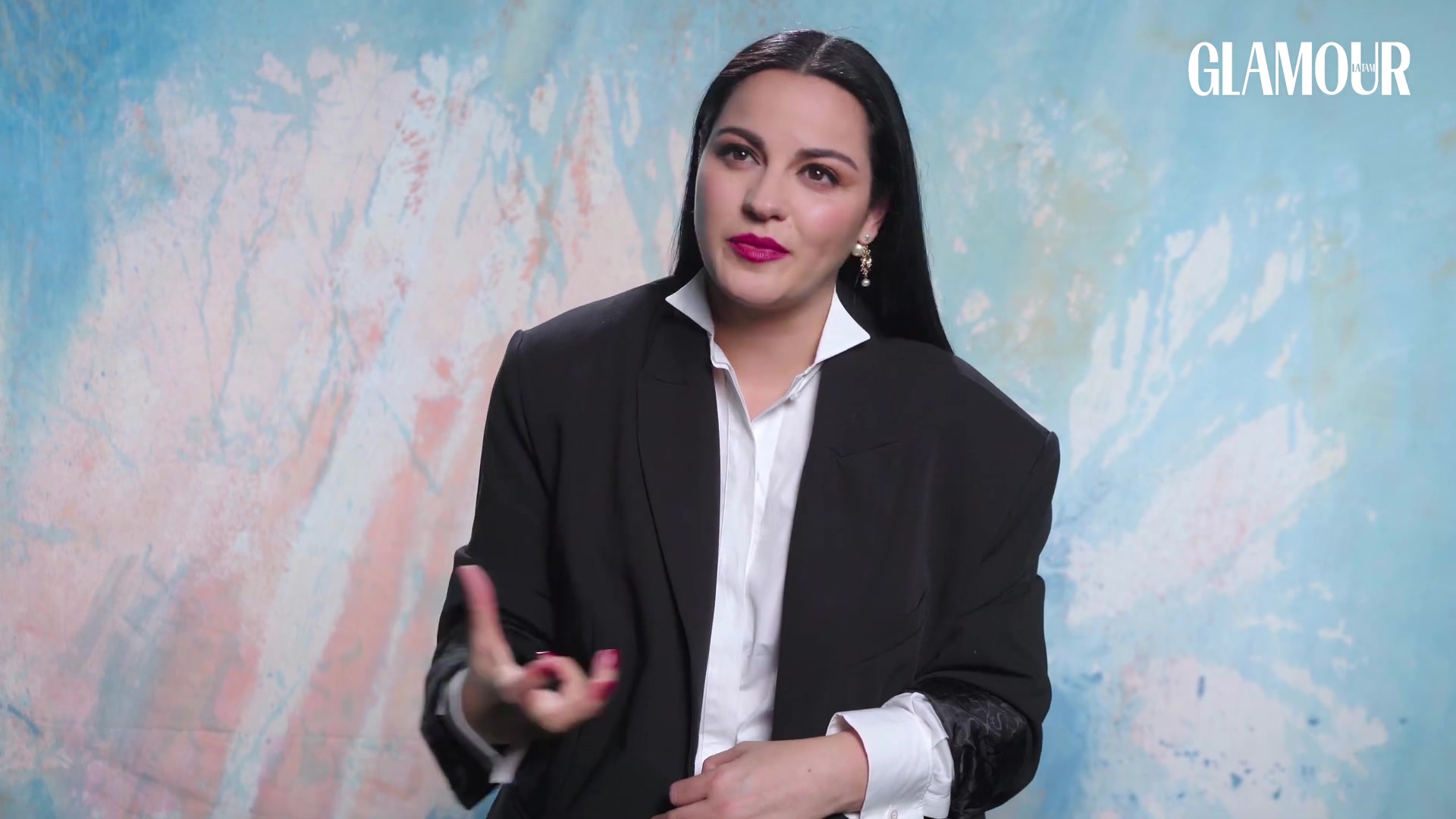 Maite_Perroni__si_tu_crees_en_ti_lo_puedes_lograr___Glamour_Mexico_0408.jpg