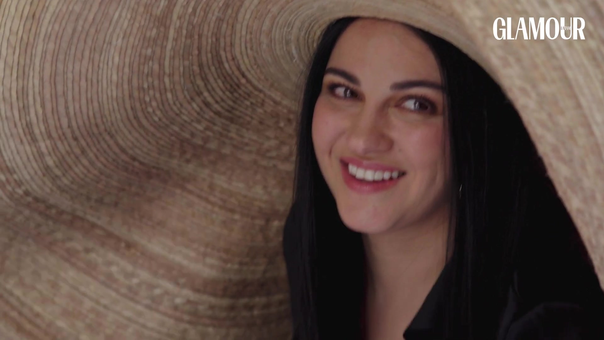 Maite_Perroni__si_tu_crees_en_ti_lo_puedes_lograr___Glamour_Mexico_1570.jpg