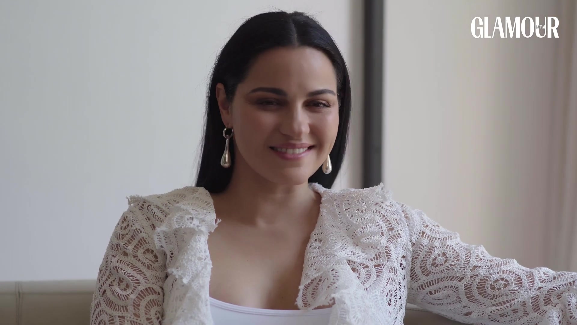 Maite_Perroni__si_tu_crees_en_ti_lo_puedes_lograr___Glamour_Mexico_2105.jpg