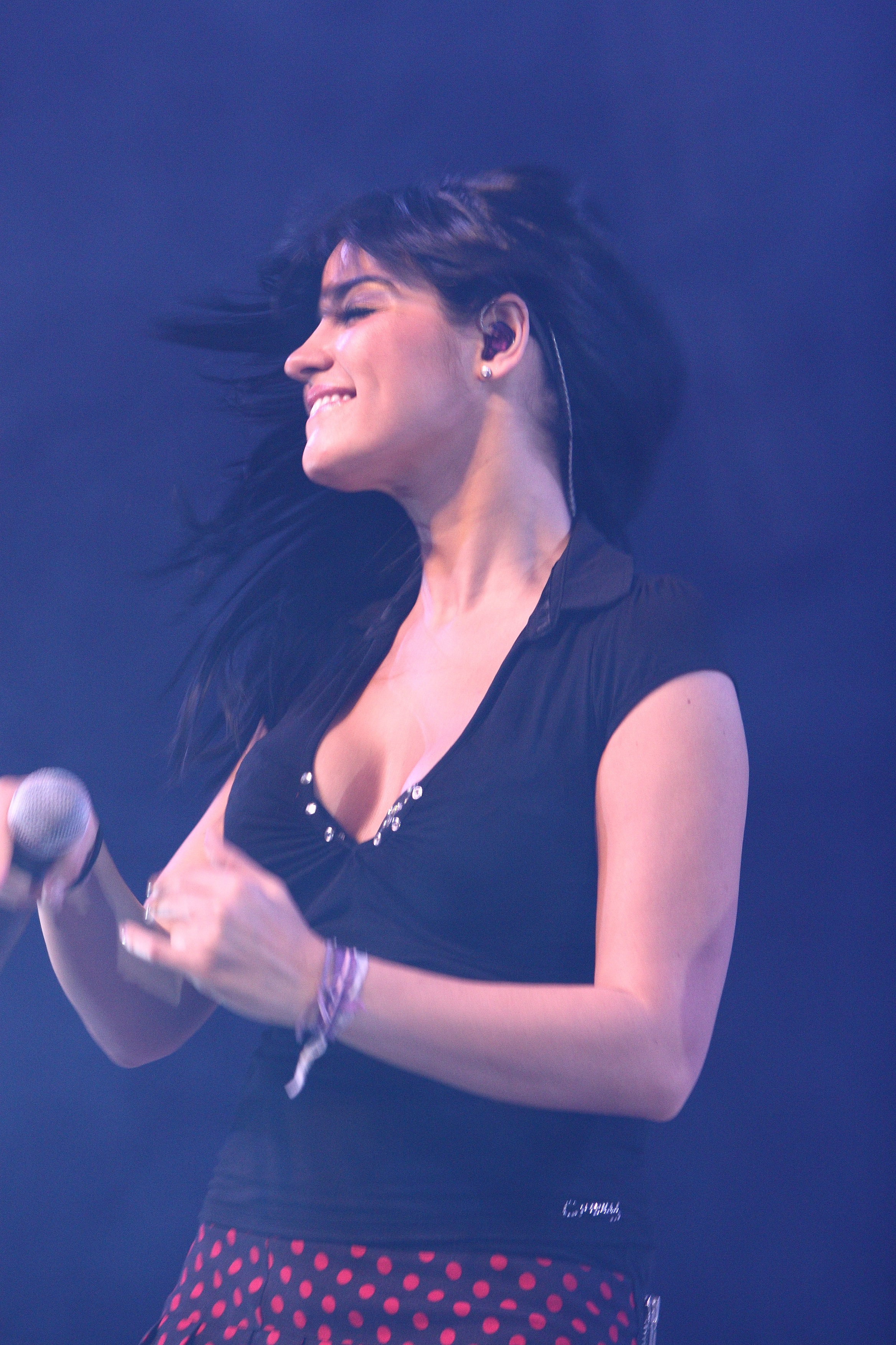 HQ
