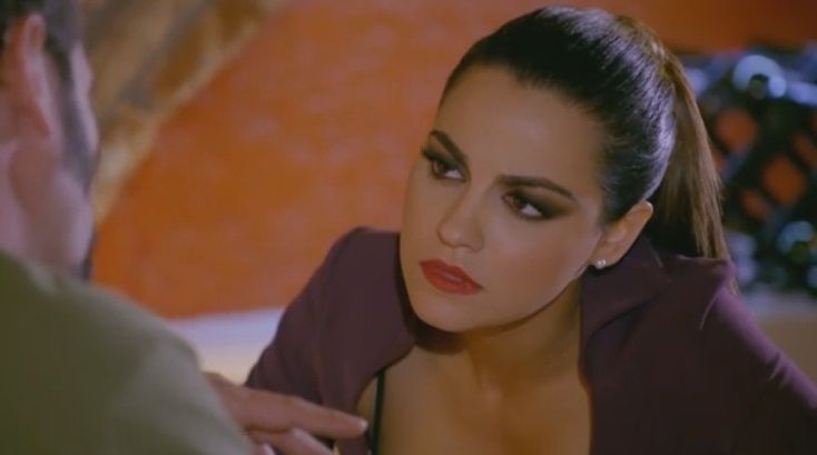 AMQLichita_28829~39.jpg AMQLichita_28829~39.jpg