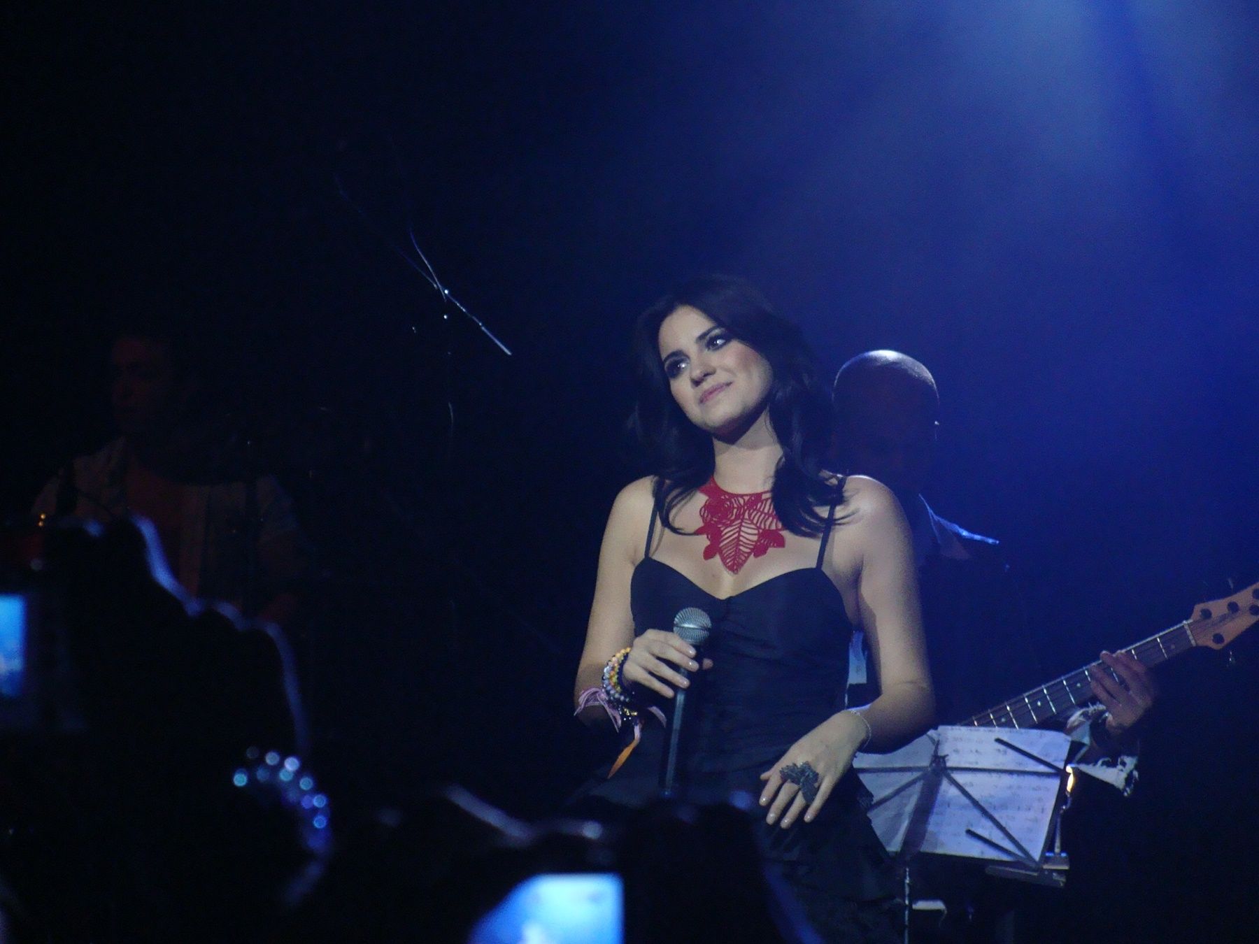 HQ
