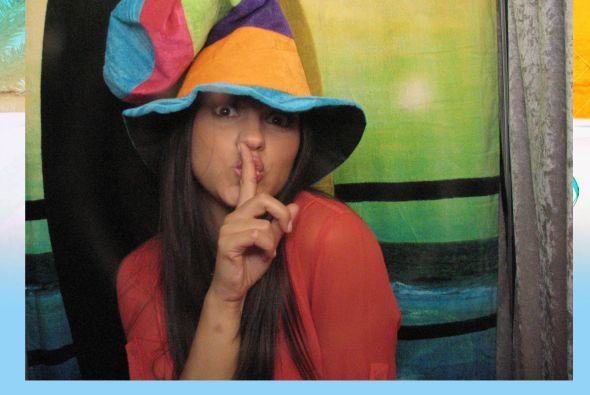 maite-perroni-1_590x3957E0.jpg