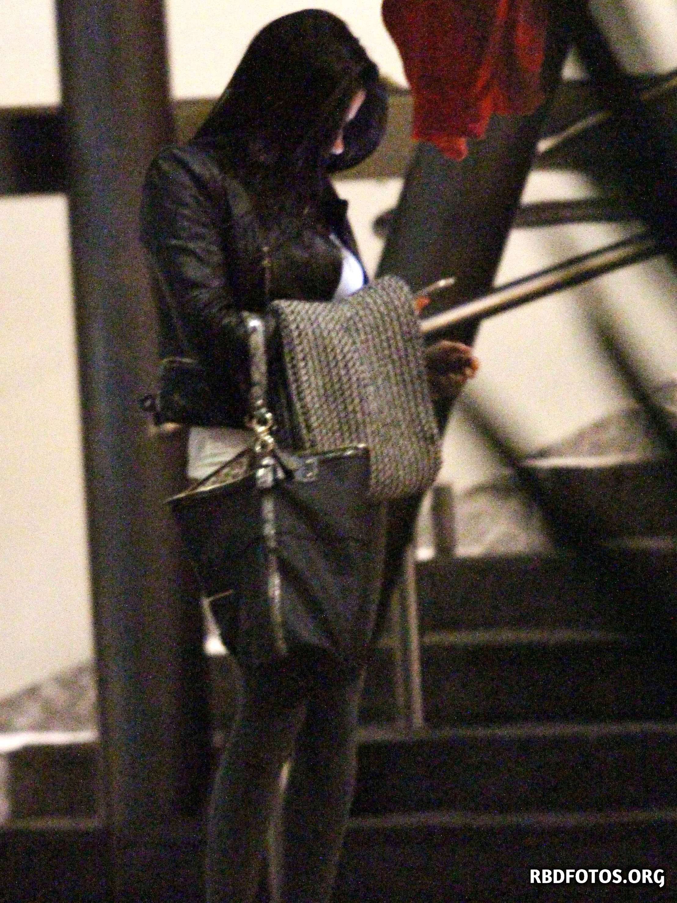 HQ
