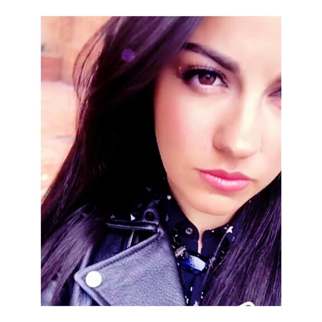 maitepb___BhdNrhDFh4M___.jpg maitepb___BhdNrhDFh4M___.jpg