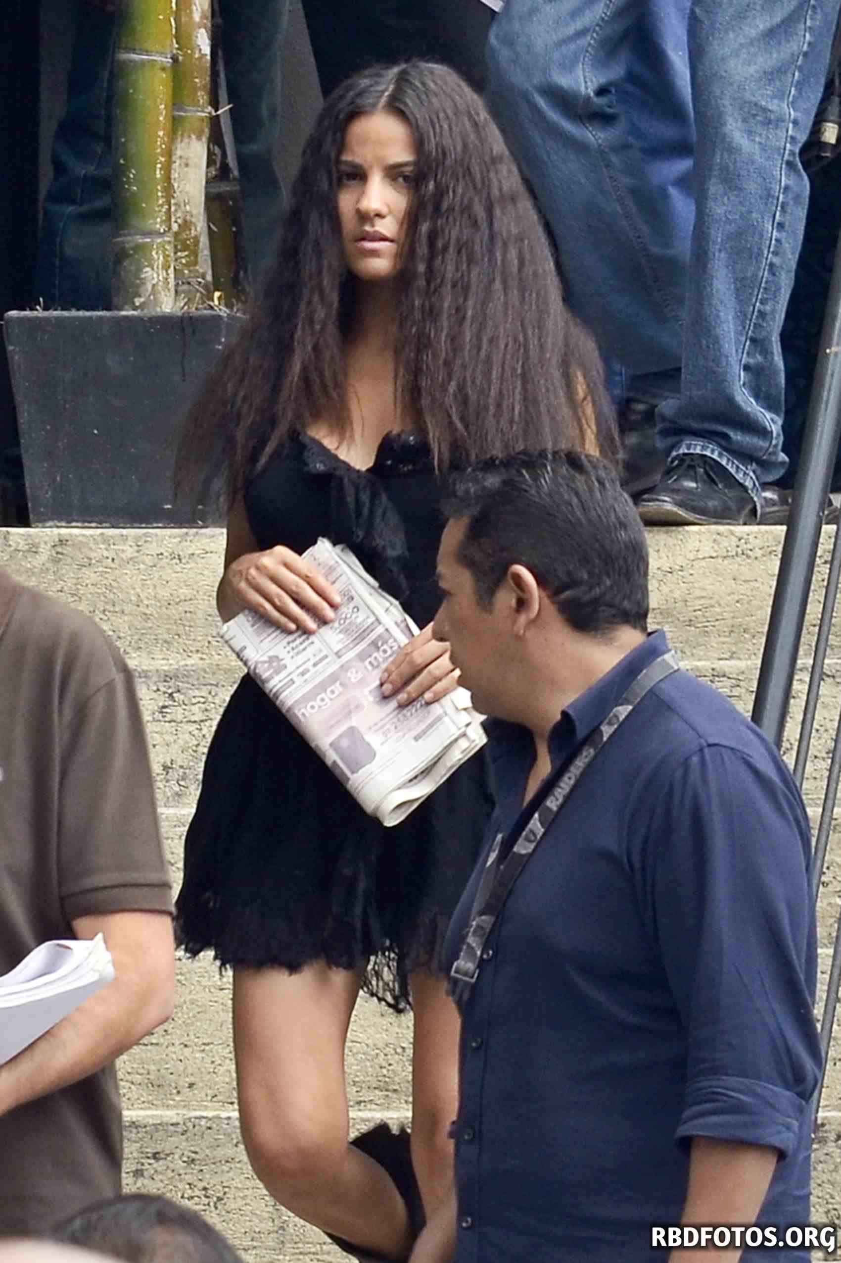 HQ
