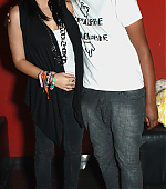 Maite_Perroni_BR_Tour_Meet_Santos_2010_088_-_original.jpg