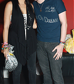 Maite_Perroni_BR_Tour_Meet_Santos_2010_120_-_original.jpg