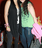 Maite_Perroni_BR_Tour_Meet_Santos_2010_185_-_original.jpg
