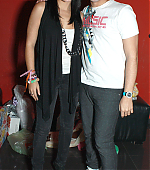 Maite_Perroni_BR_Tour_Meet_Santos_2010_217_-_original.jpg