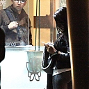 maite-perroni-saindo-restaurante-2014-janeiro-001.jpg